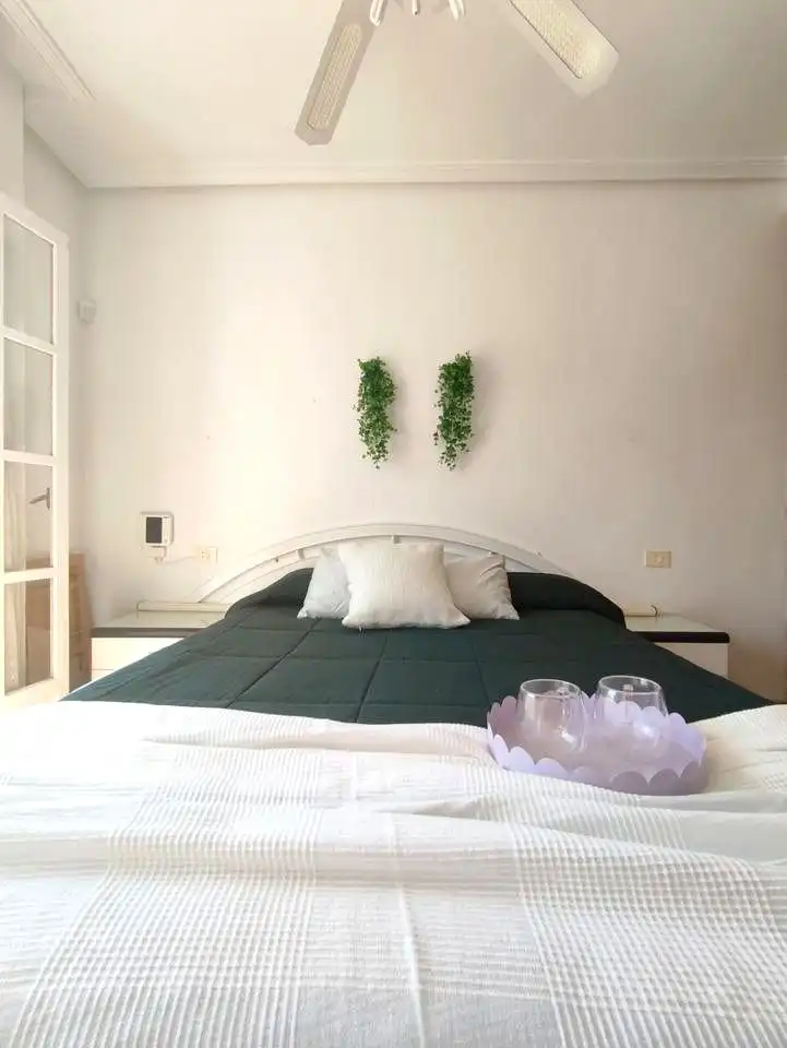 Dormitori de Casa o xalet en venda en San Pedro del Pinatar amb Aire condicionat, Jardí privat i Terrassa