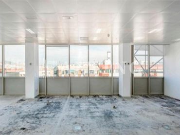 Office space with lift to rent in Carrer Carrer Tarragona 141-157