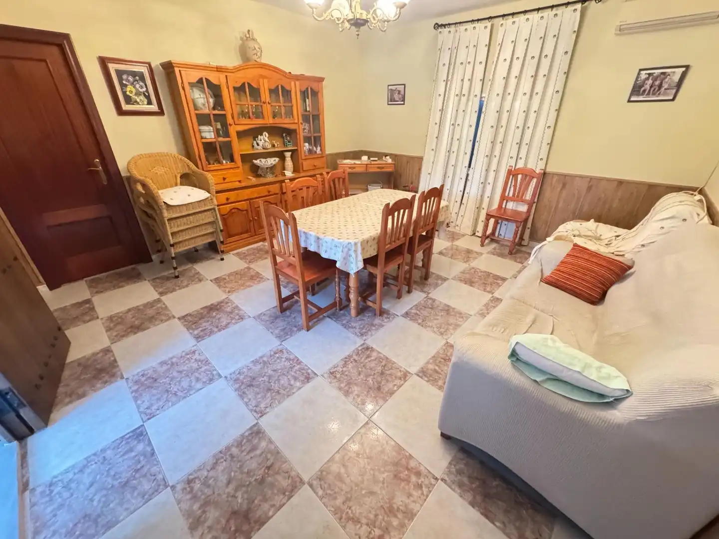 Comedor de Finca rústica en venta en Dos Hermanas