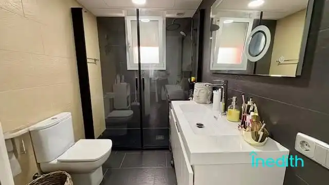 Bany de Casa o xalet en venda en Cunit amb Aire condicionat, Calefacció i Jardí privat