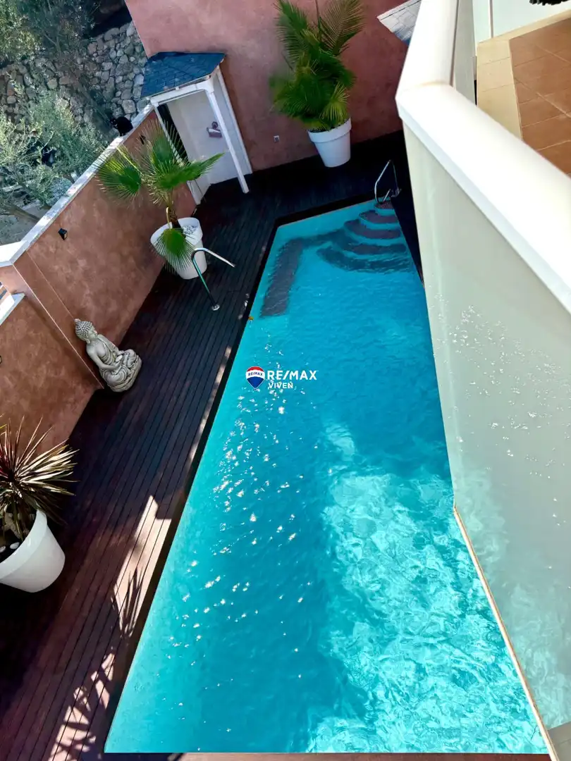 Piscina de Casa o xalet en venda en Cunit amb Aire condicionat, Calefacció i Jardí privat
