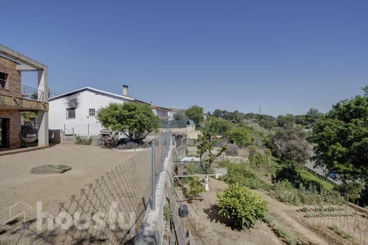 Vista exterior de Casa o xalet en venda en Fogars de la Selva amb Aire condicionat, Calefacció i Jardí privat