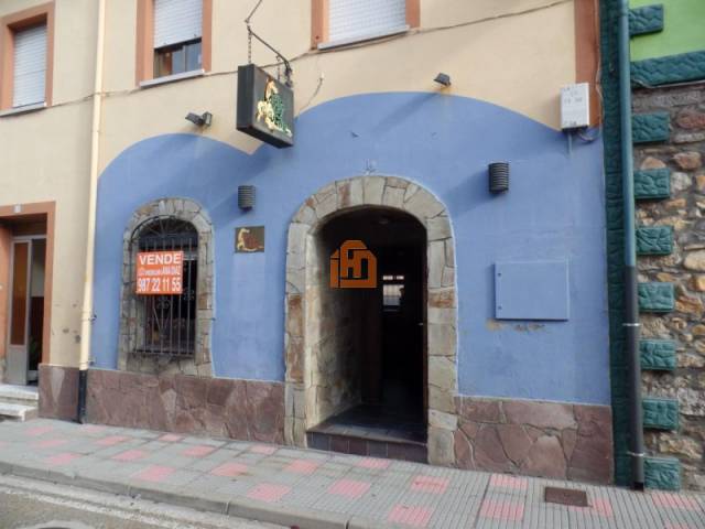 Local comercial en Venta en Avenida de Fenar en La Robla