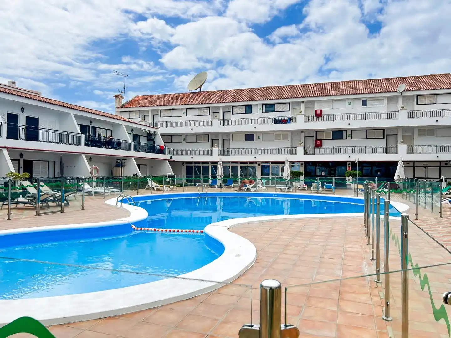 Piscina de Apartament en venda en Arona amb Terrassa i Piscina comunitària