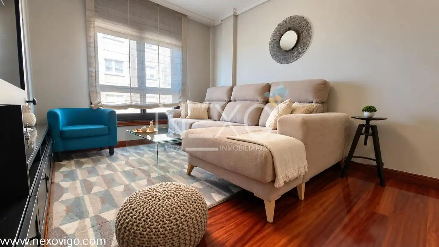 Sala de estar de Piso en venta en Vigo  con Calefacción, Parquet y Trastero