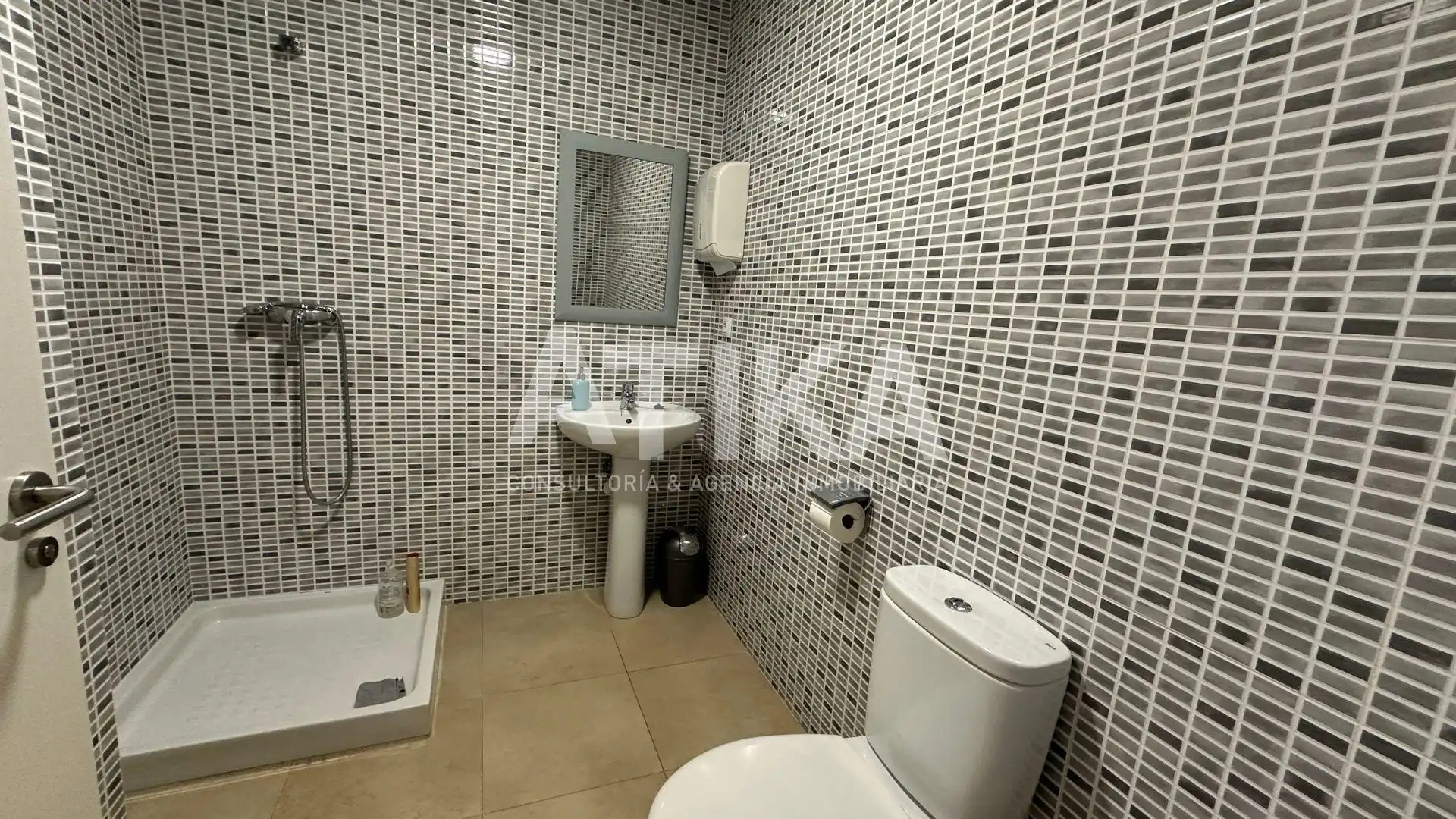 Business premises to rent in Sant Josep - Zona Hospital, imagen 12