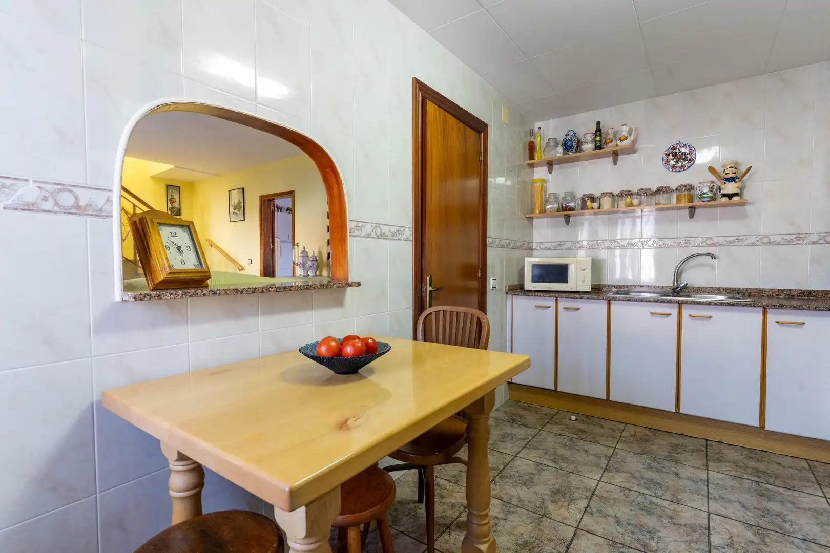 Cocina de Casa o chalet en venta en Olesa de Montserrat con Calefacción, Trastero y Piscina