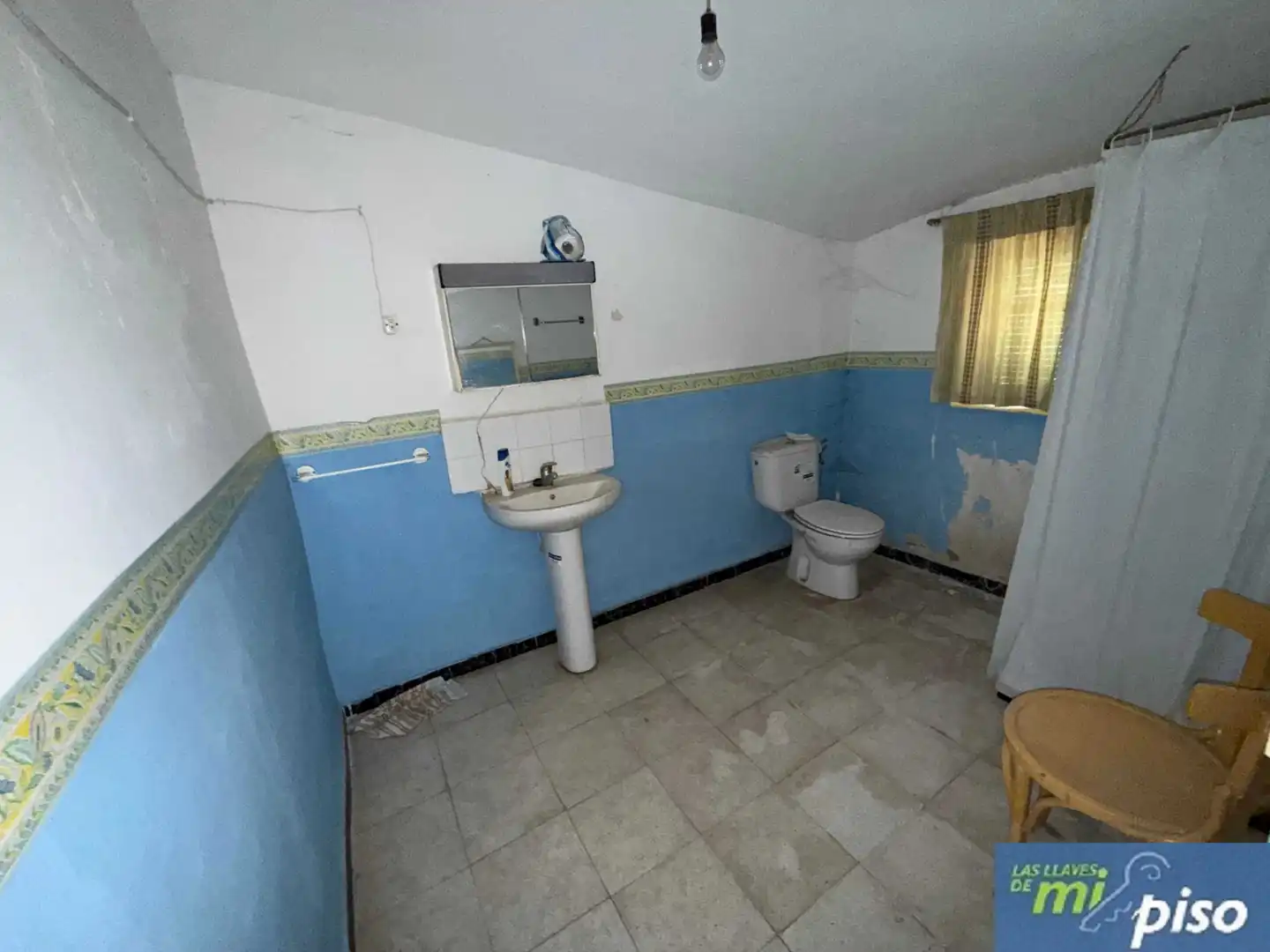 Baño de Casa o chalet en venta en Fresno el Viejo con Trastero, Horno y Internet
