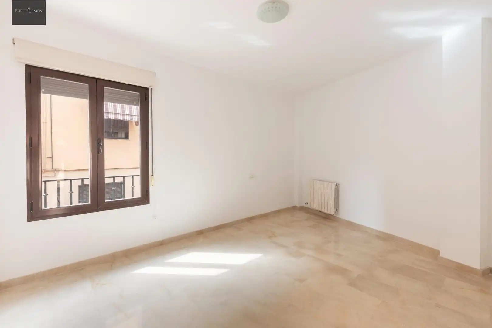 Dormitori de Casa adosada en venda en Monachil amb Aire condicionat, Calefacció i Terrassa