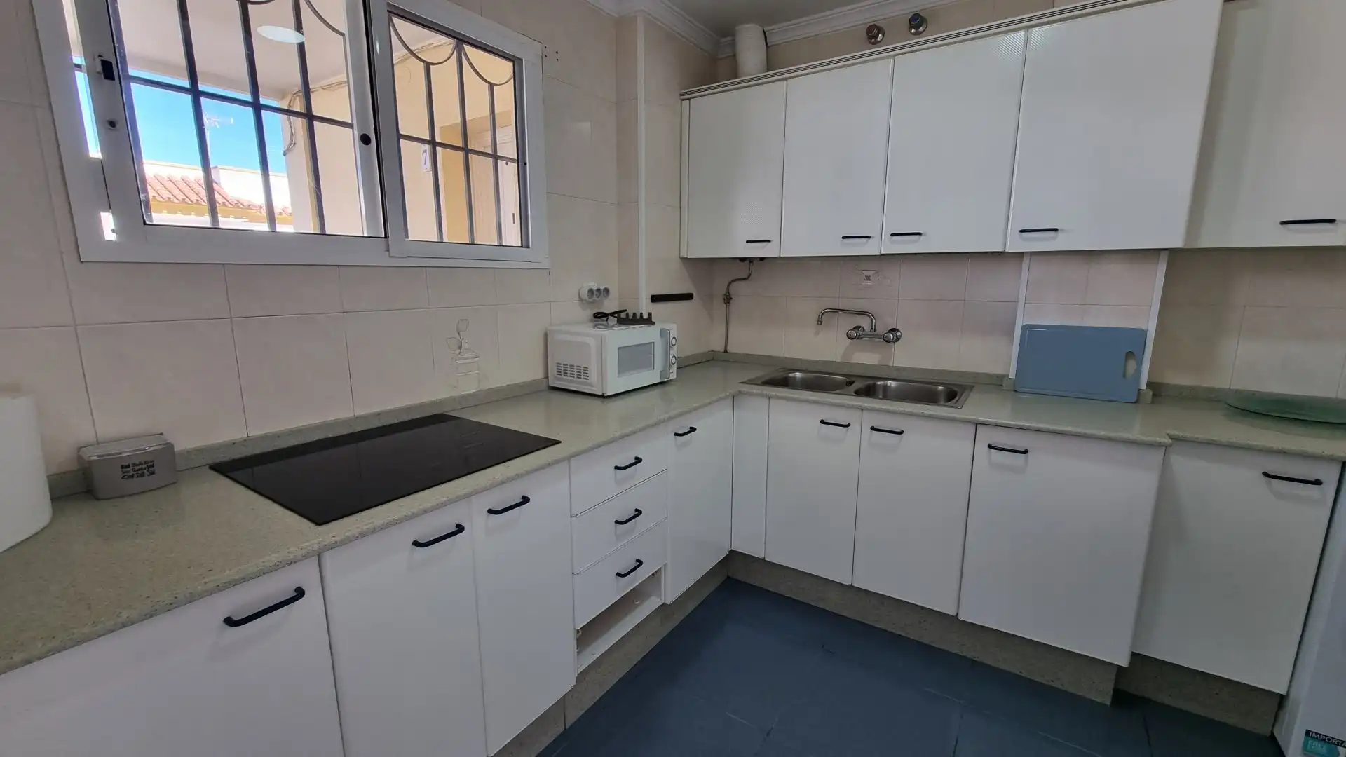 Cocina de Dúplex en venta en Chipiona con Aire acondicionado, Terraza y Amueblado