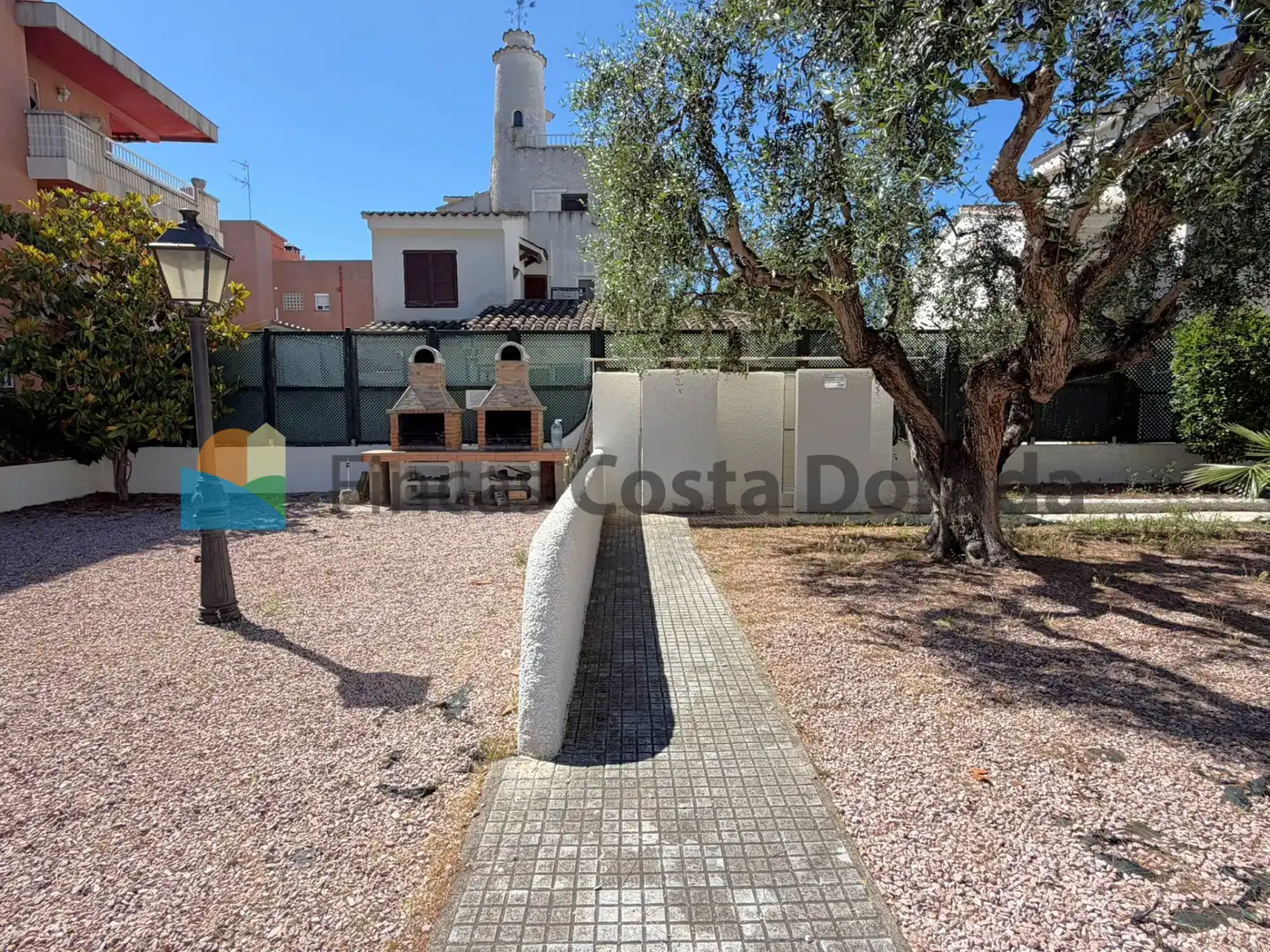 Vista exterior de Apartamento en venta en Cubelles con Aire acondicionado, Jardín privado y Parquet