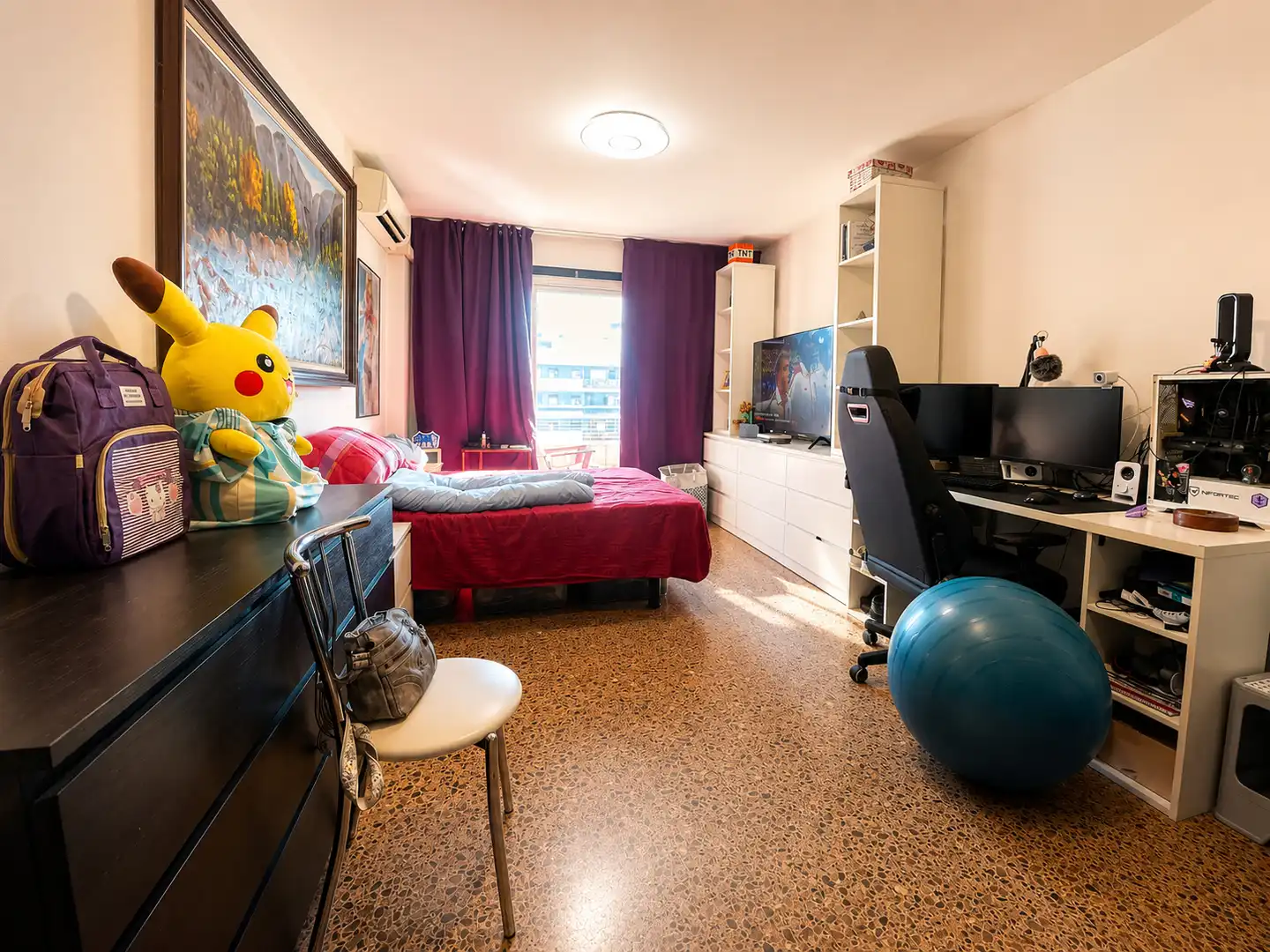 Bedroom of Flat for sale in Valencia  with Furnished and Balcony