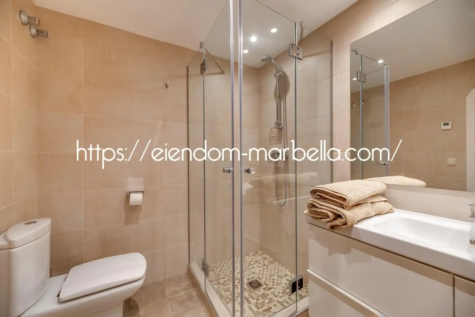 Chalet con piscina en venta en Elviria - Cabopino, imagen 40