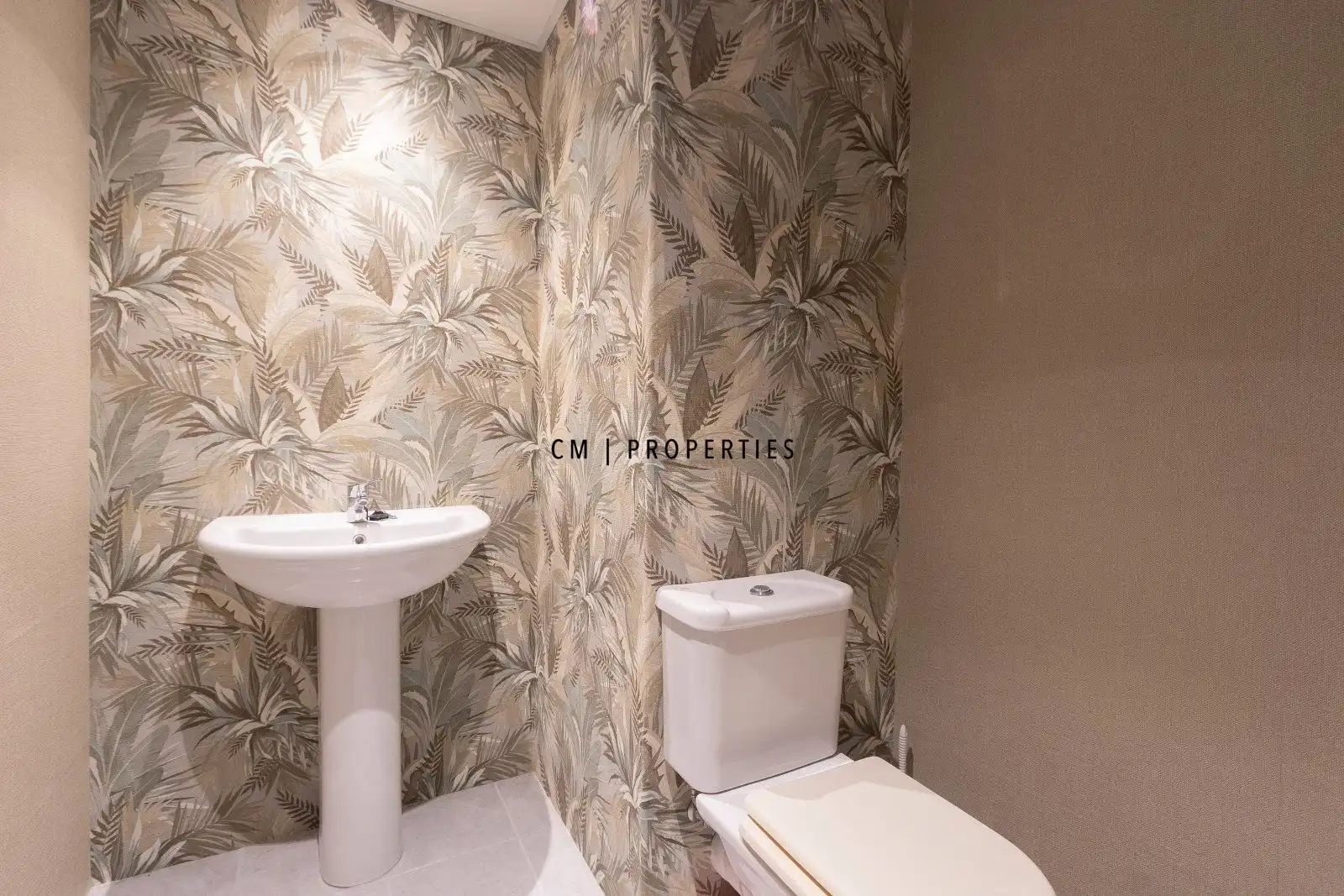 Baño de Oficina de alquiler en Valencia con Aire acondicionado
