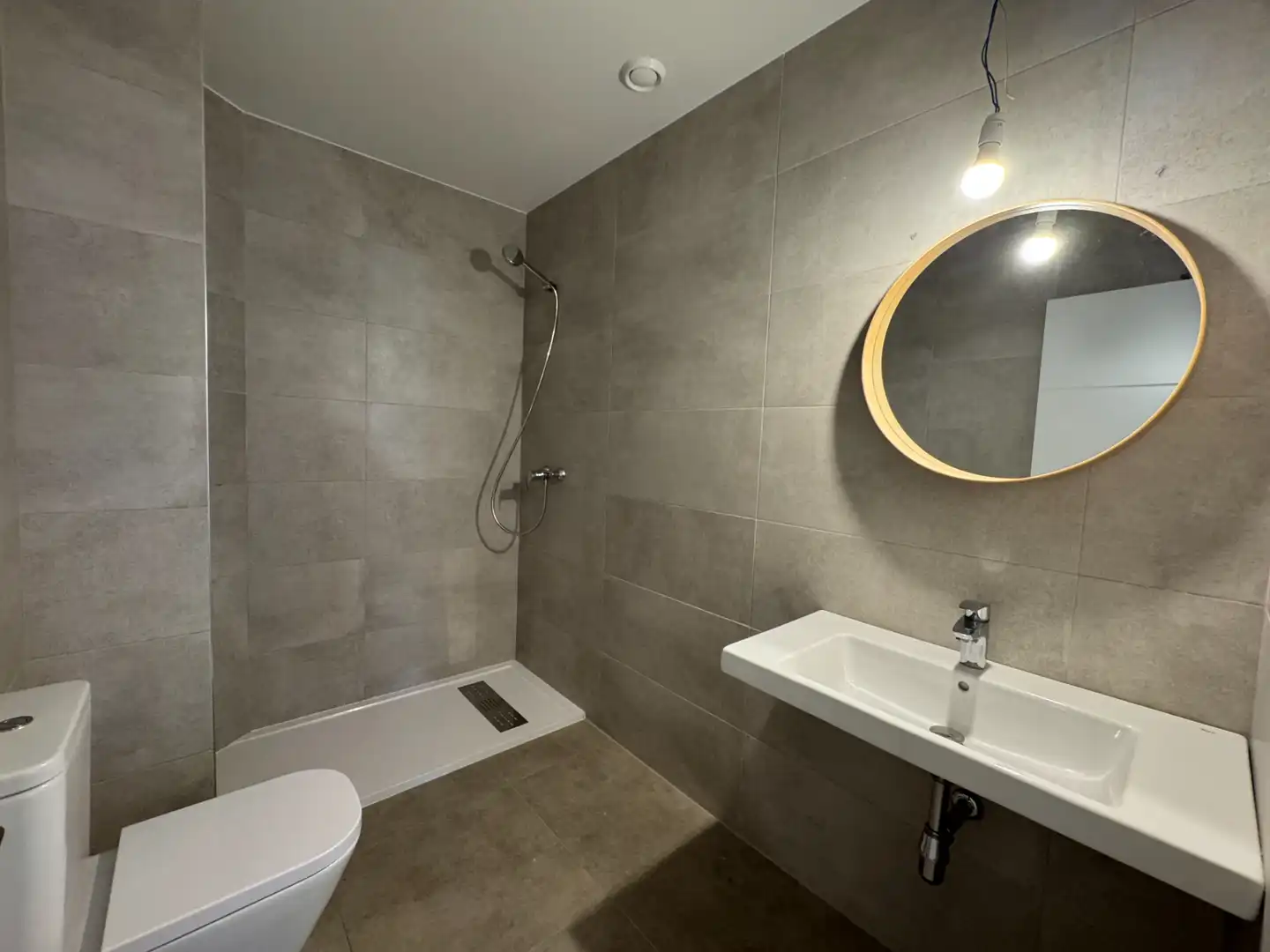 Baño de Ático en venta en Málaga con Aire acondicionado, Terraza y Amueblado