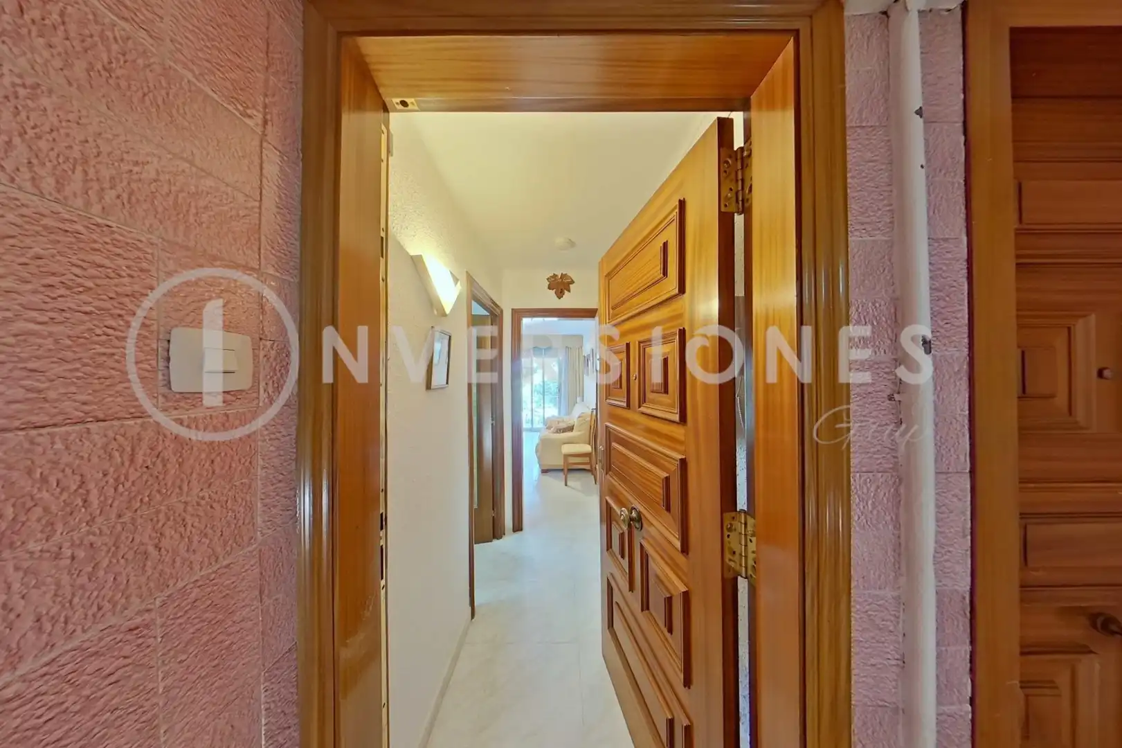 Flat for sale in Sabadell  with Air Conditioner and Balcony