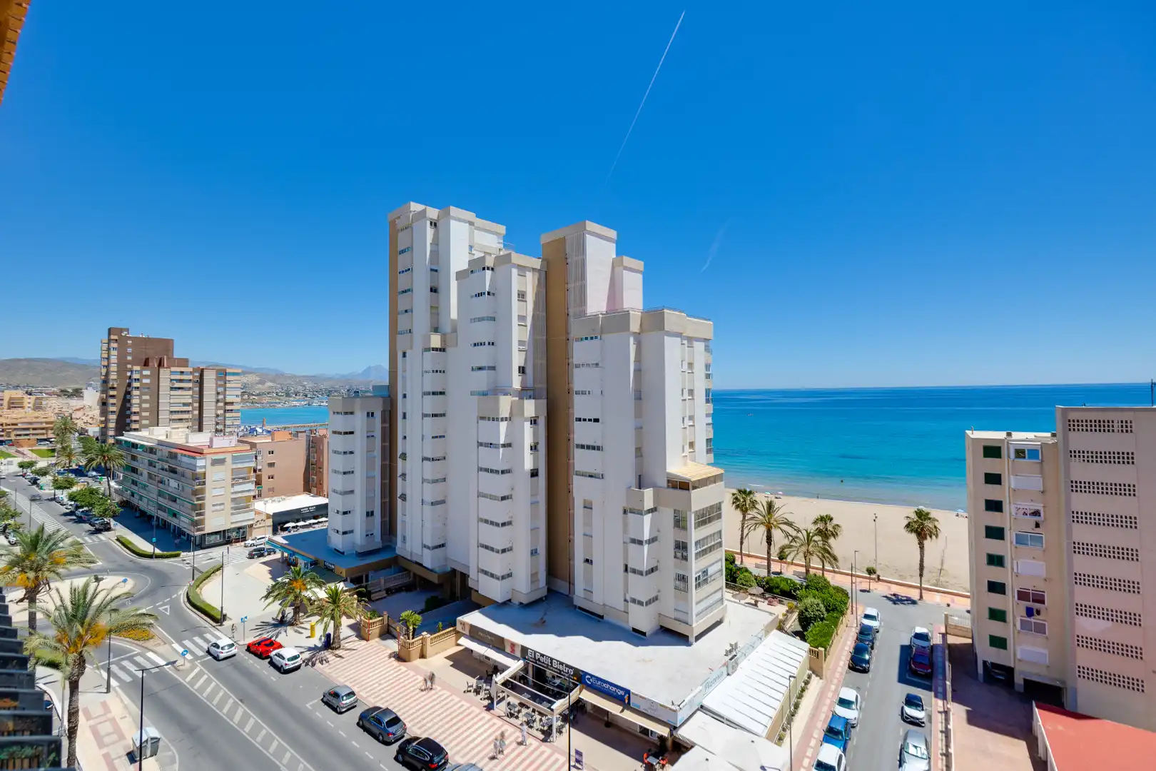 Vista exterior de Piso en venta en El Campello con Terraza