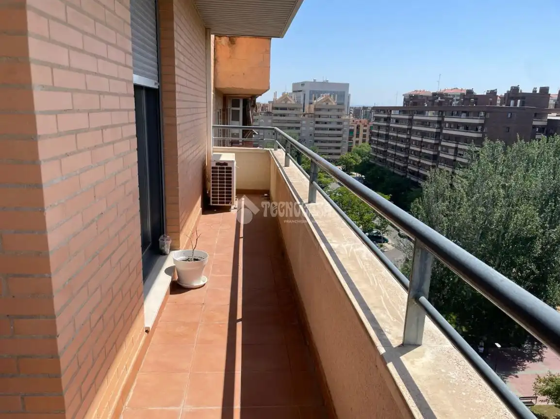 Terrassa de Pis de lloguer en Zaragoza amb Calefacció