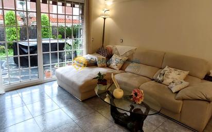 Living room of House or chalet for sale in Abrera  with Air Conditioner and Balcony