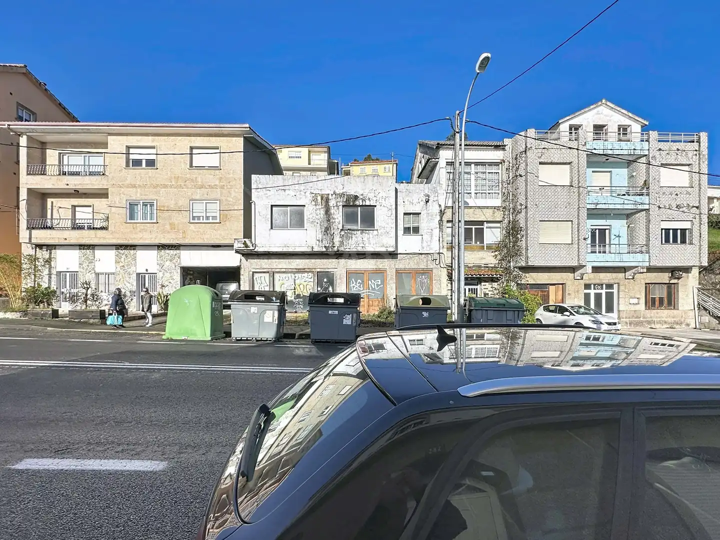 Außenansicht von Einfamilien-Reihenhaus zum Verkauf in Sanxenxo mit Klimaanlage, Heizung und Terrasse