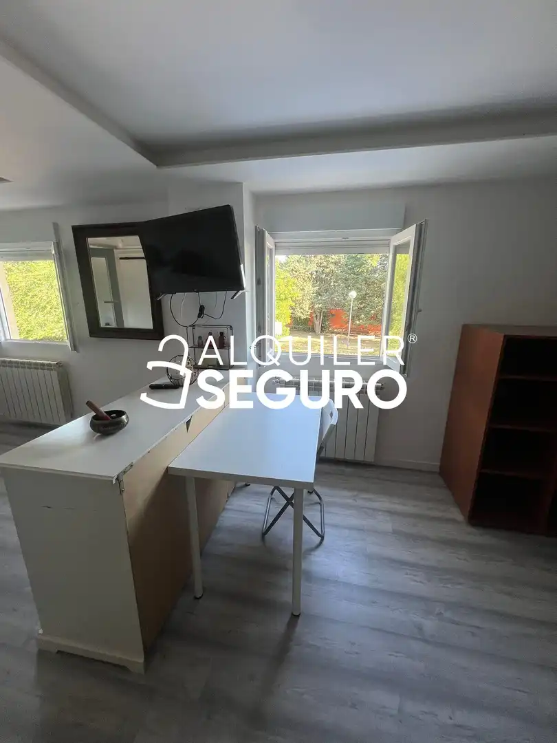 Habitación de Piso de alquiler en Madrid con Calefacción y Amueblado