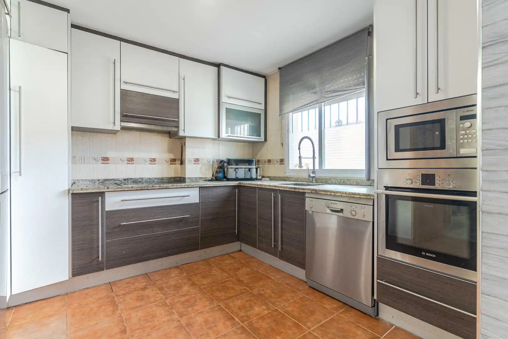 Casa con terraza en venta en Calle Atenea, 28, Ambroz, Spain 28, imagen 3