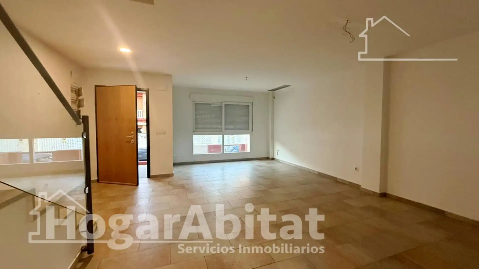 Adossat amb terrassa en venda a Calle les Germanías, imagen 5