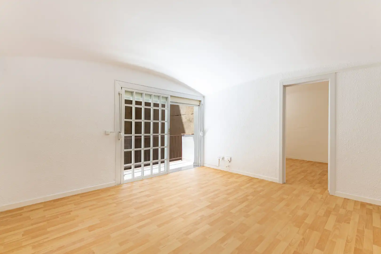 Habitación de Piso en venta en L'Hospitalet de Llobregat con Parquet, Horno y Balcón