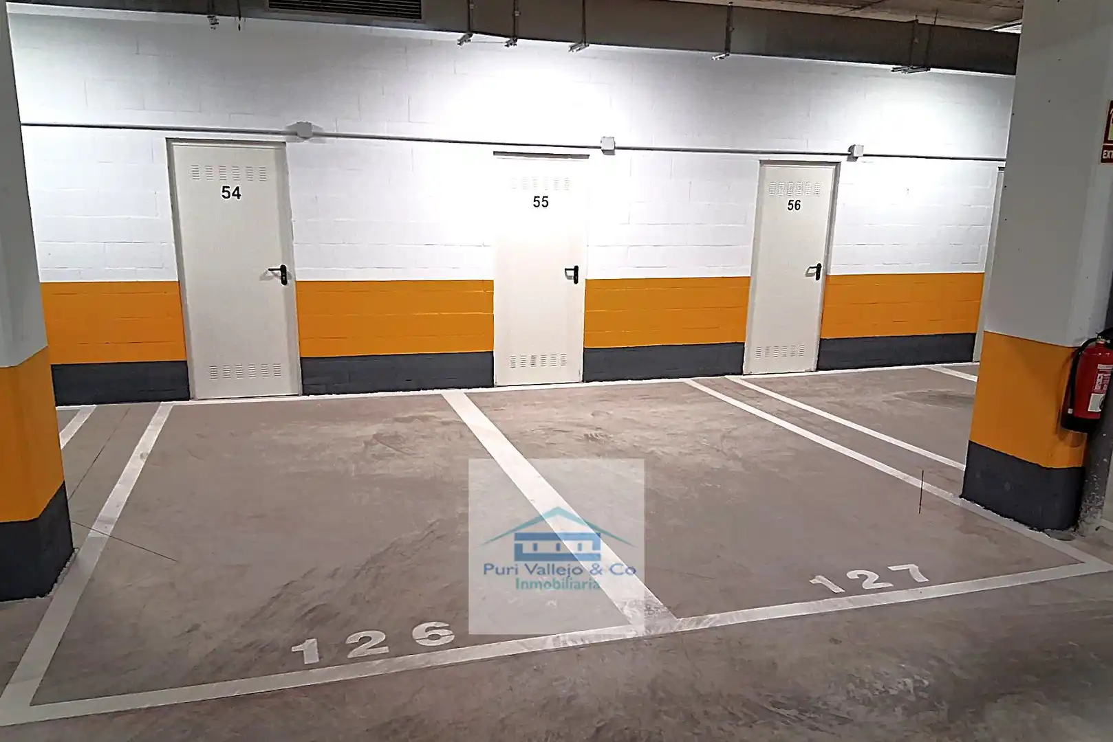 Parking de Piso de alquiler en Córdoba con Aire acondicionado, Terraza y Trastero