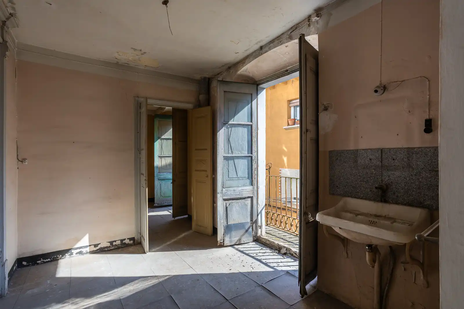 Houses for sale in Sallent  with Private garden, Balcony and Alarm