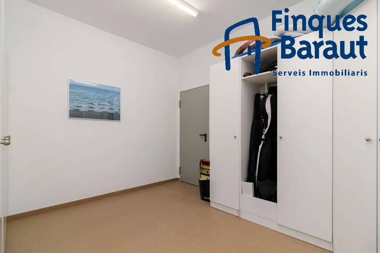 Houses for sale in Pau  with Air Conditioner, Heating and Private garden