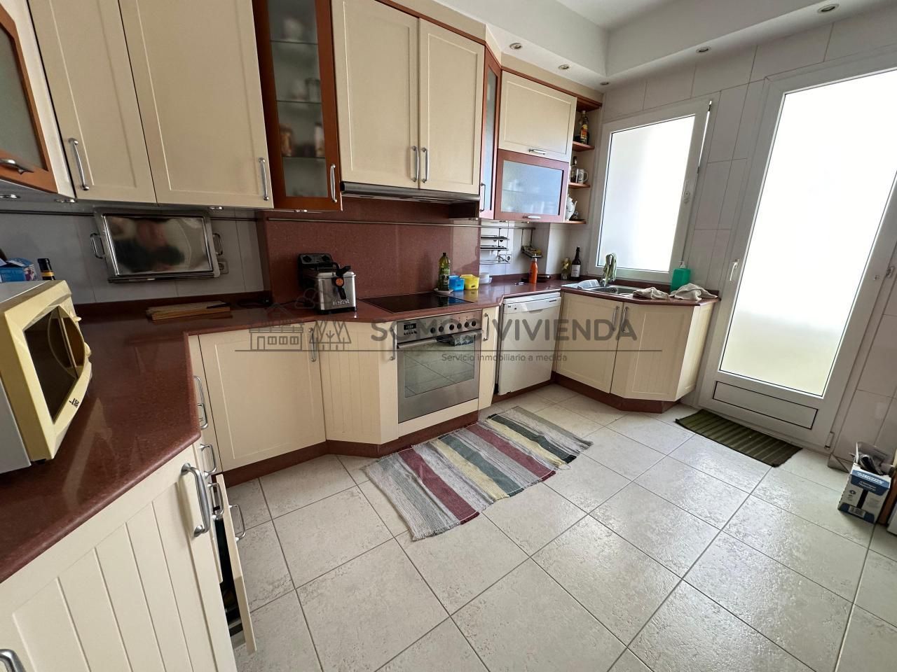 Cuina de Pis en venda en Ourense Capital  amb Calefacció, Traster i Balcó