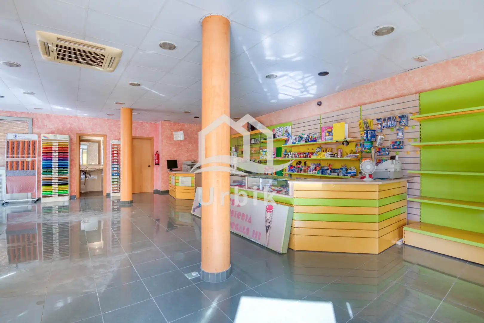 Local comercial en venta en Carrer de Lleida, imagen 4