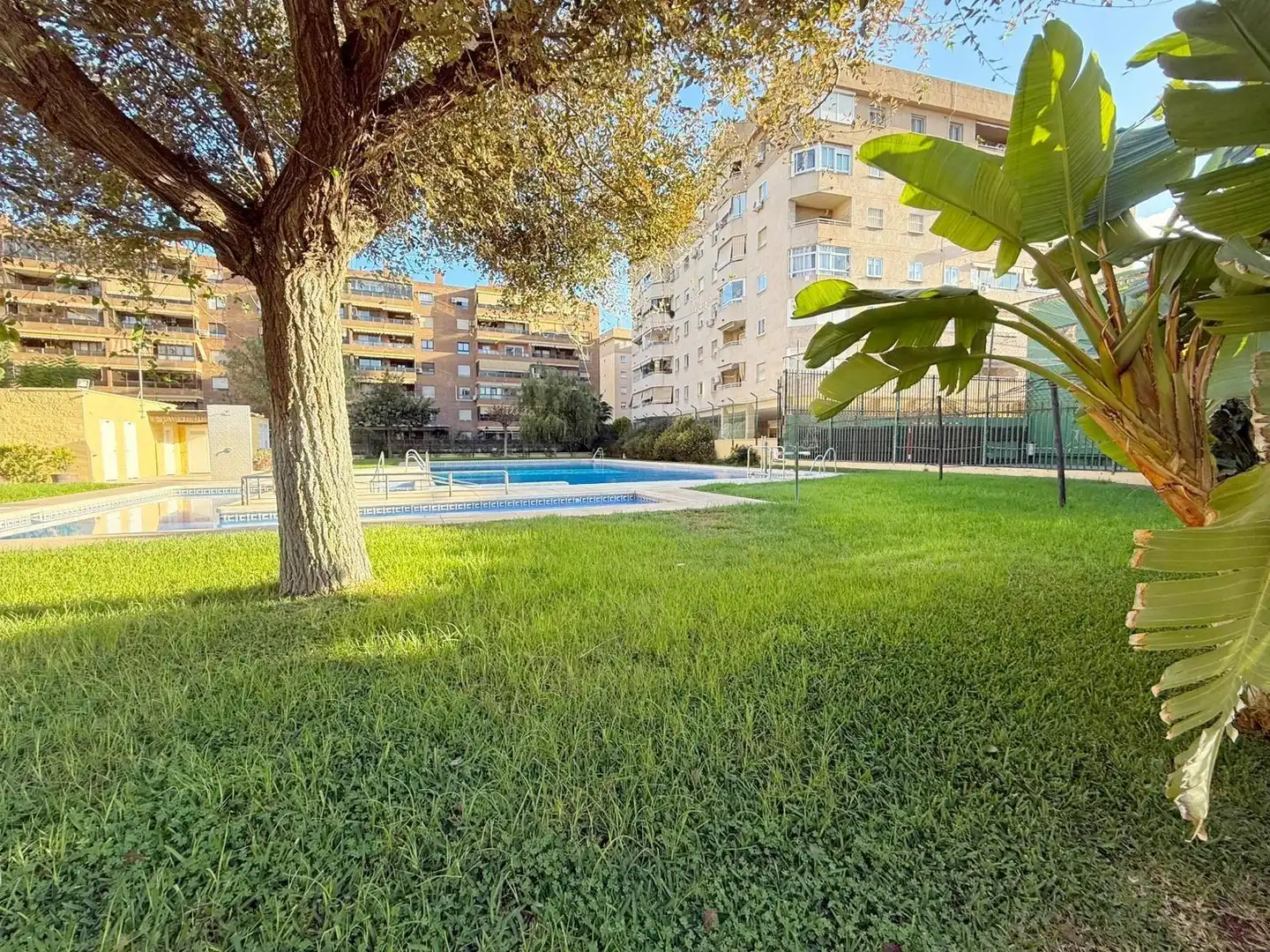 Vista exterior de Planta baja en venta en Málaga Capital con Aire acondicionado, Jardín privado y Terraza