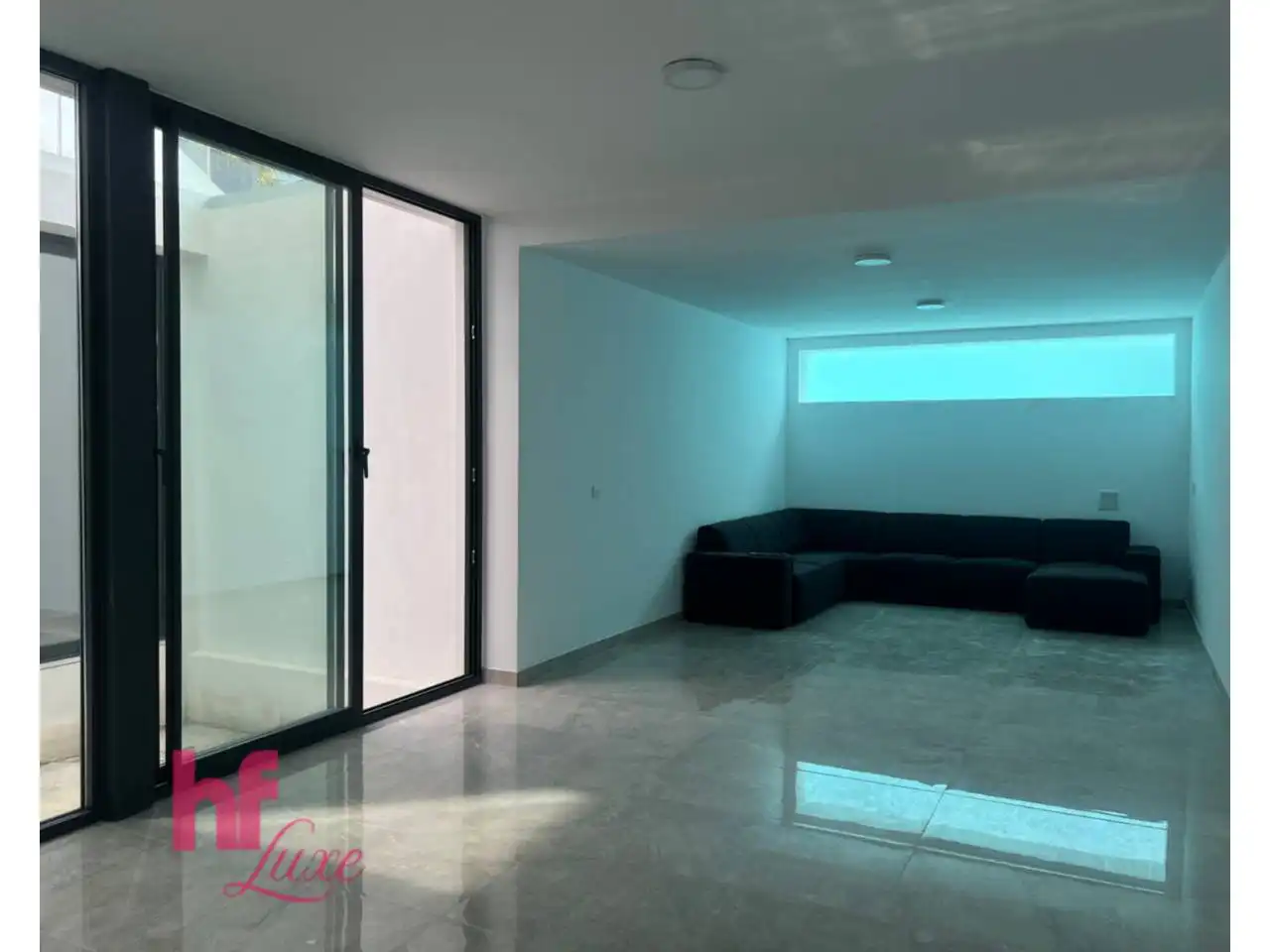 Detached house with pool for sale in Calle Londres, imagen 23