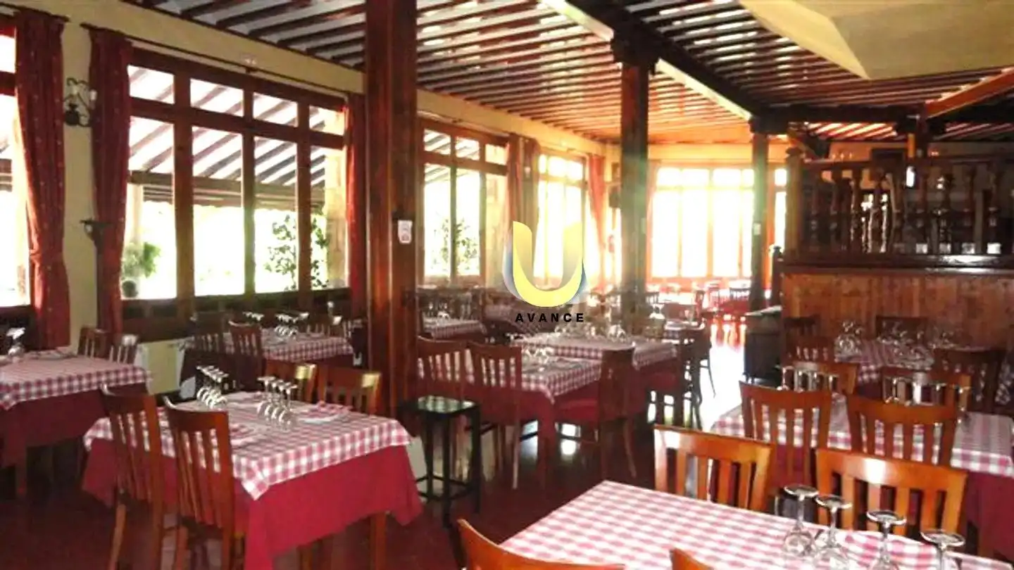 Local en venta en Manzanares El Real