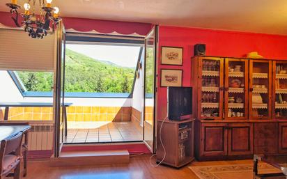 Sala d'estar de Apartament en venda en Ezcaray amb Calefacció, Terrassa i Traster