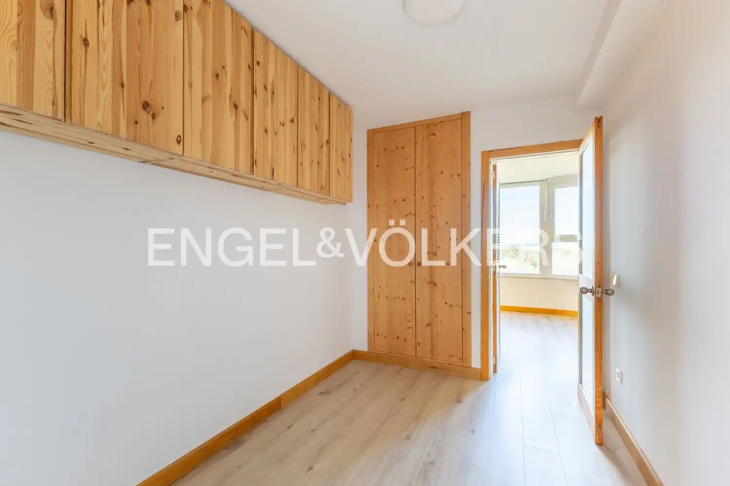 Wohnung zum Verkauf in Valencia mit Heizung und Schwimmbad