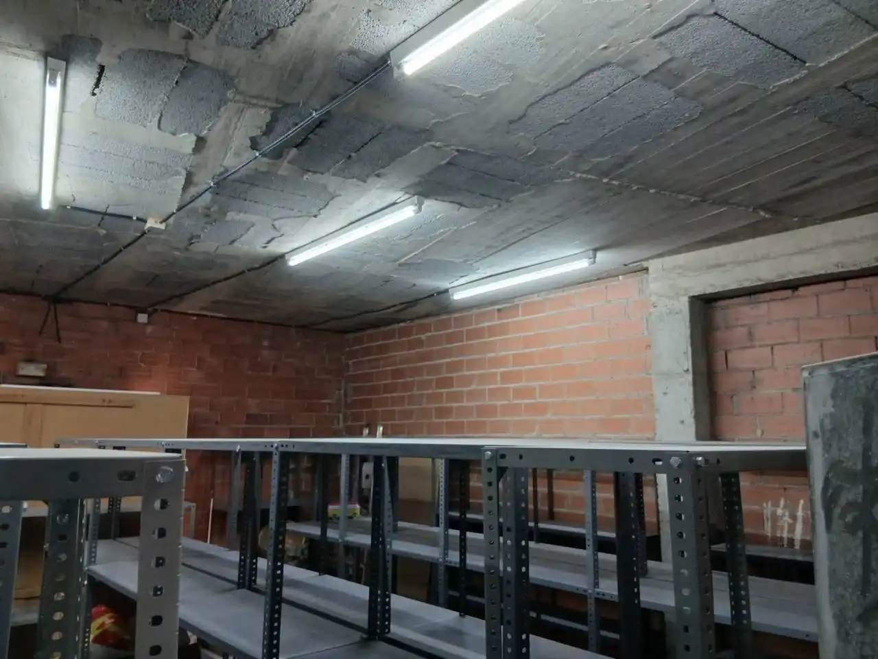 Local de lloguer en Tordera amb Aire condicionat