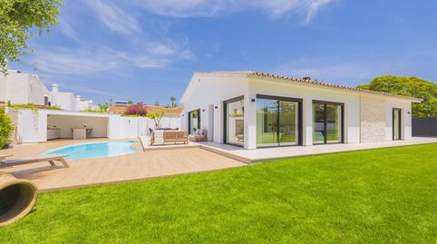 Foto 4 von Einfamilien-Reihenhaus zum Verkauf in Nueva Atalaya, Estepona