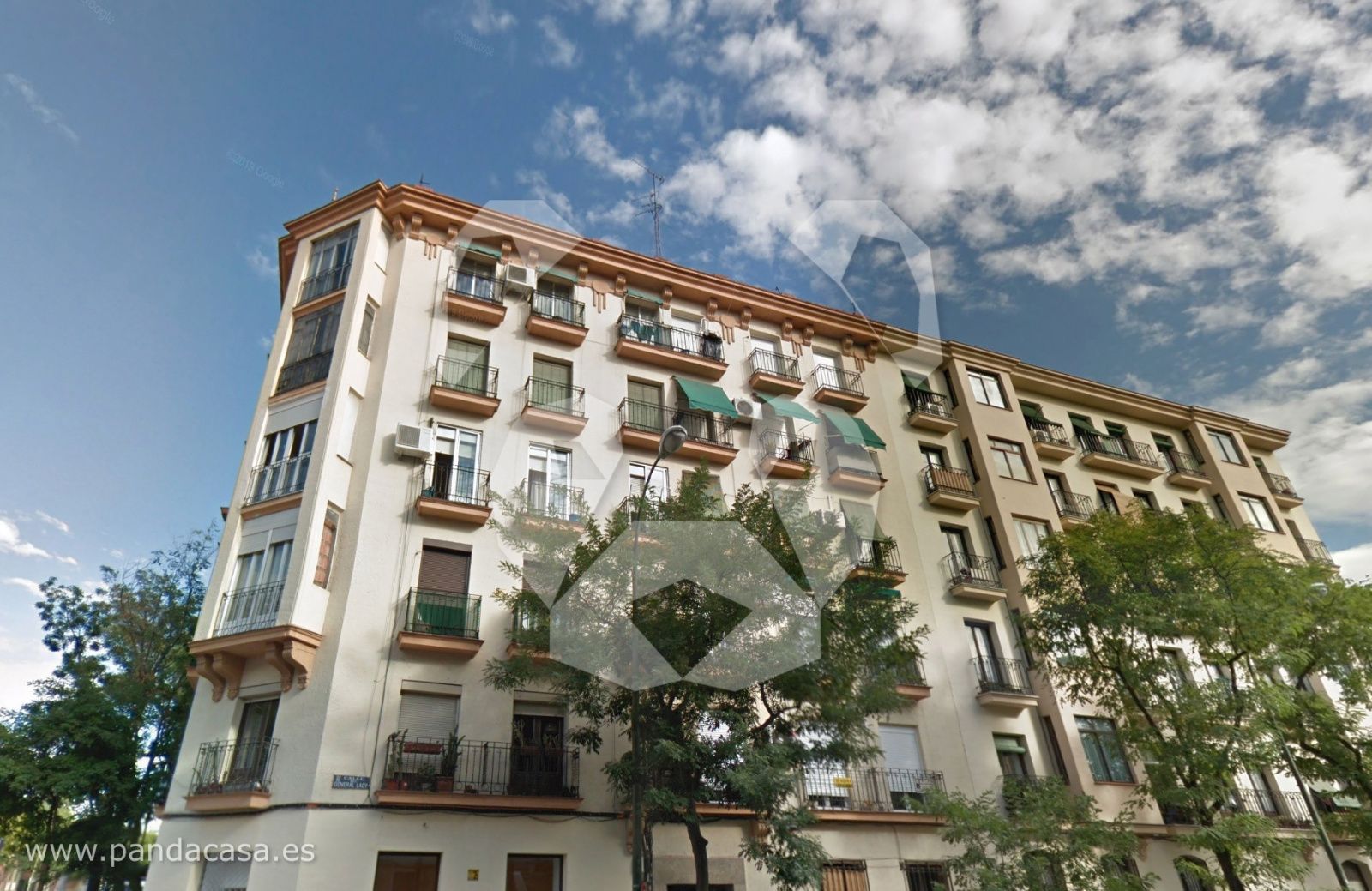 Exterior view of Flat to rent in  Madrid Capital  with Air Conditioner, Heating and Terrace