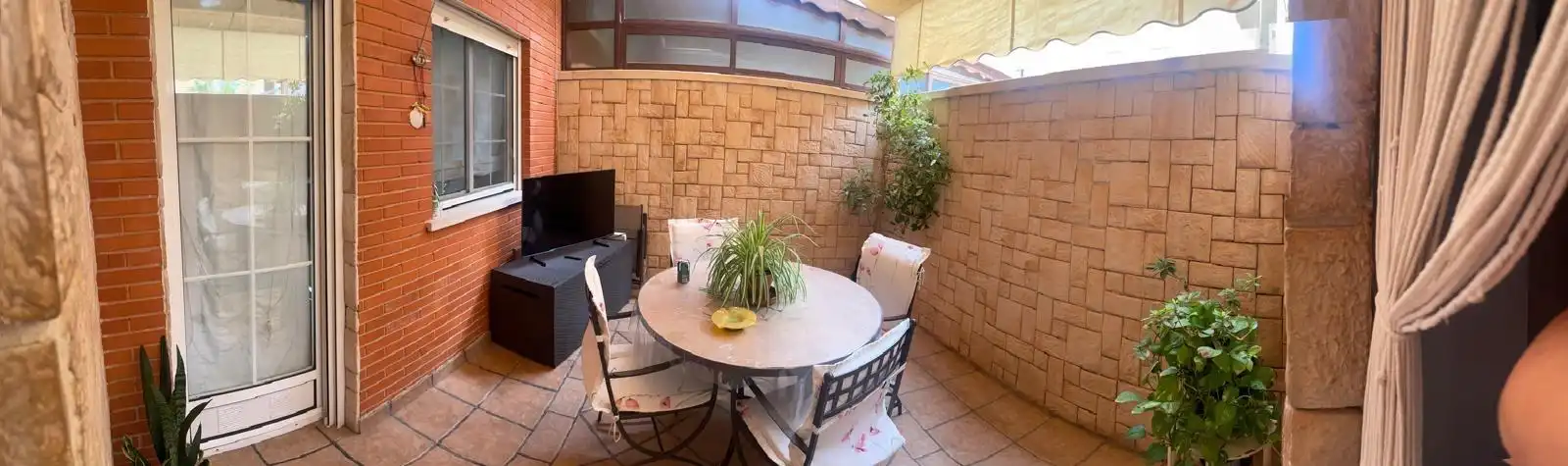 Terrassa de Casa adosada en venda en Elche / Elx amb Aire condicionat, Calefacció i Jardí privat