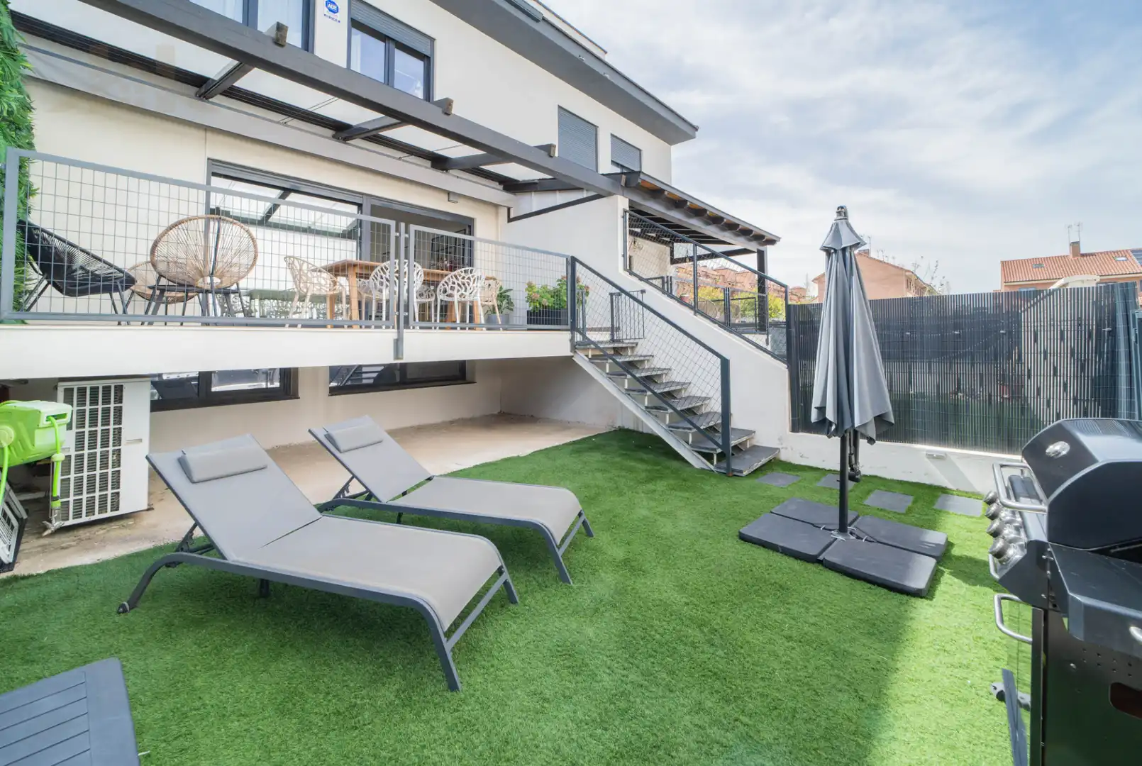 Reihenhaus mit Pool zum Verkauf in Calle del Labrador 27
