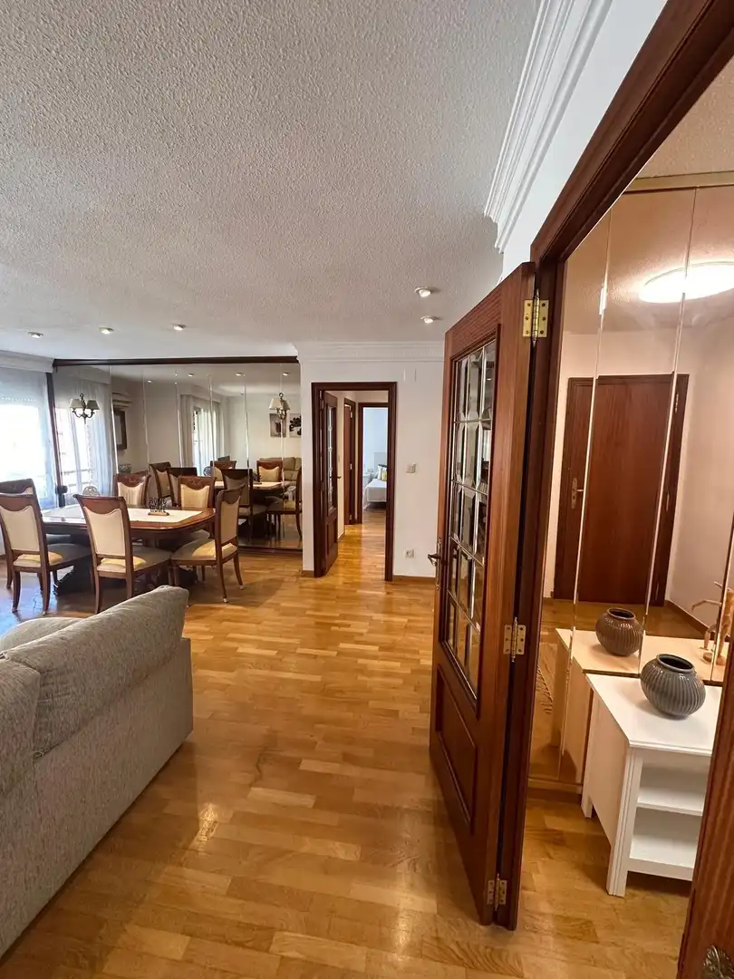 Wohnung zur Miete in Calle de Àngel Guimerà, Arrancapins