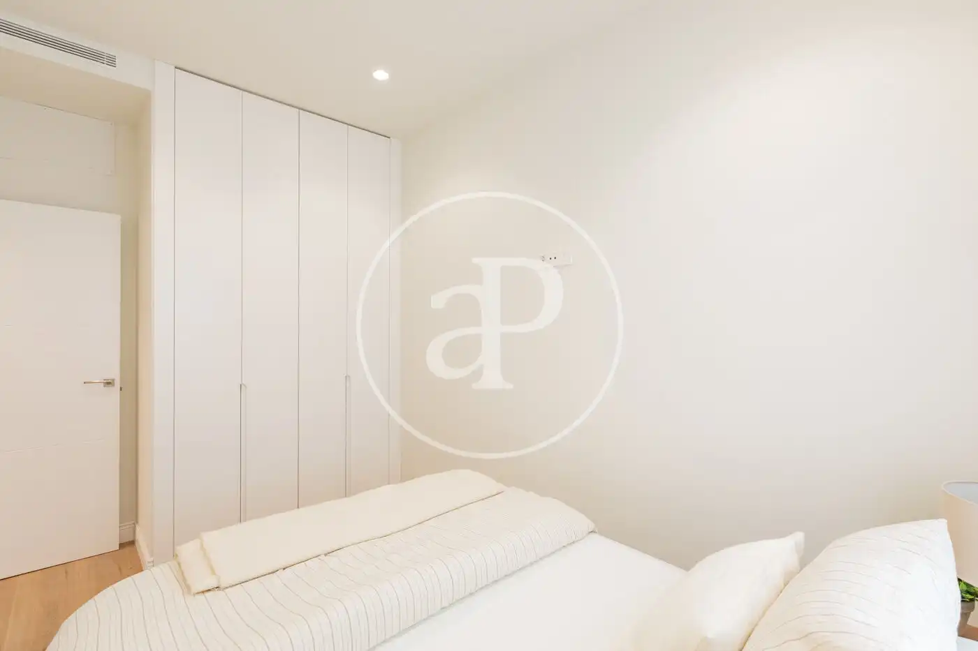 Habitación de Piso en venta en Madrid con Aire acondicionado y Calefacción