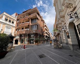 Vista exterior de Pis de lloguer en  Huelva Capital amb Moblat, Forn i Rentadora