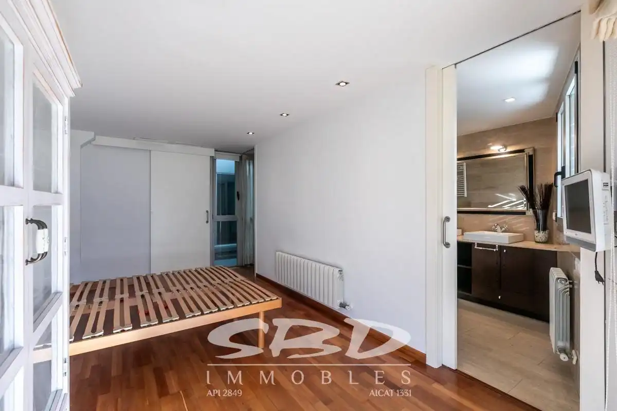 House with balcony to rent in Centre - Sant Oleguer, imagen 39