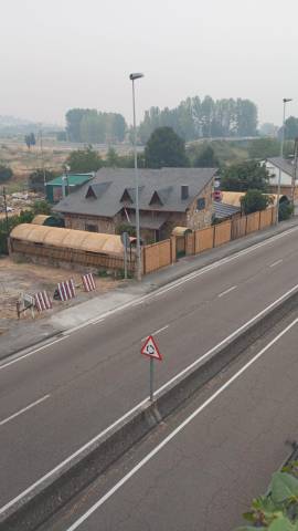 Casa-chalet en Venta en Compostilla - Columbrianos