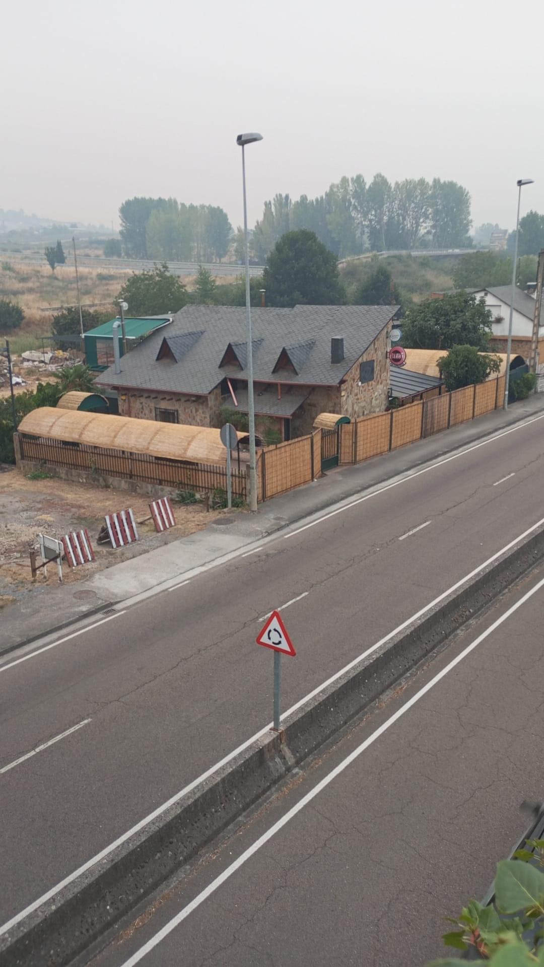 Aparcament de Casa o xalet en venda en Ponferrada amb Alarma