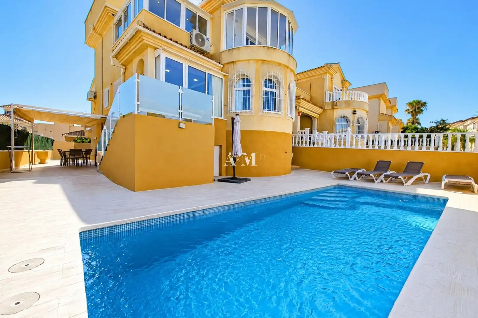 Piscina de Casa o chalet de alquiler en Orihuela con Aire acondicionado, Calefacción y Terraza